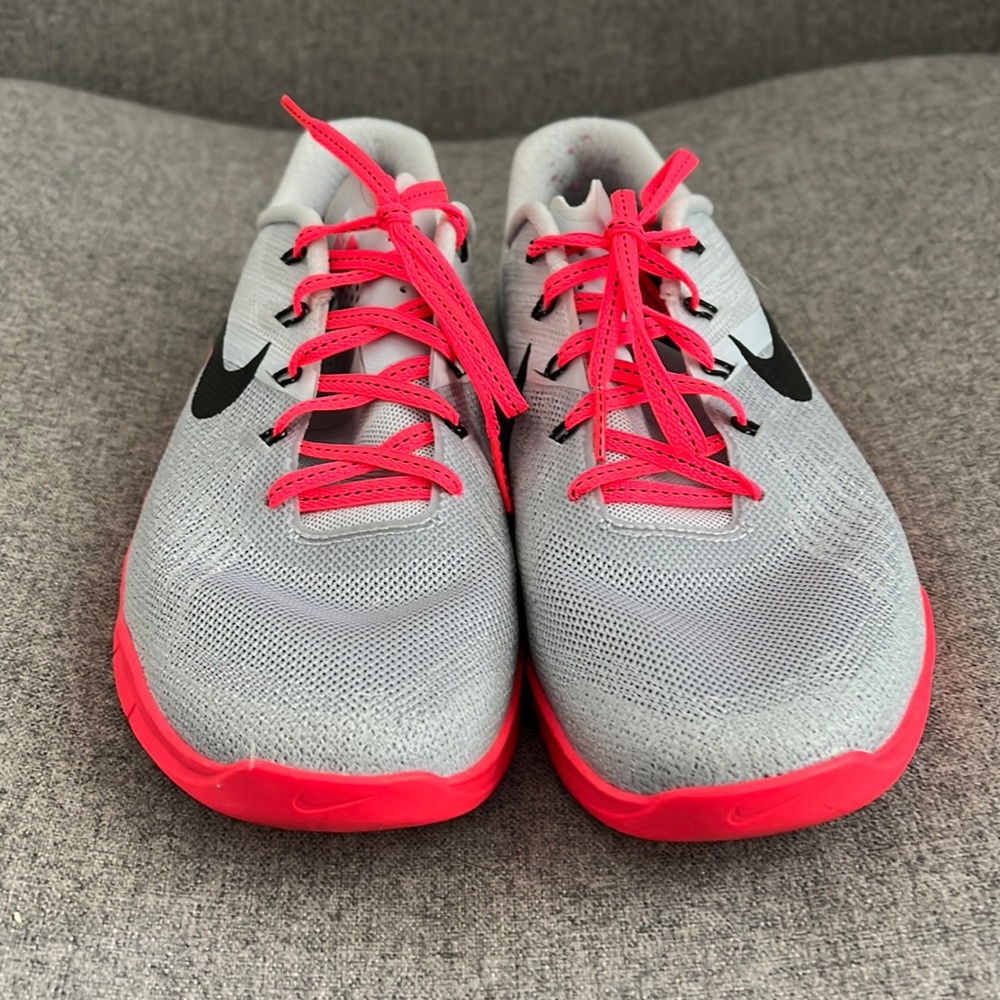 Size 7.5 Nike Metcons